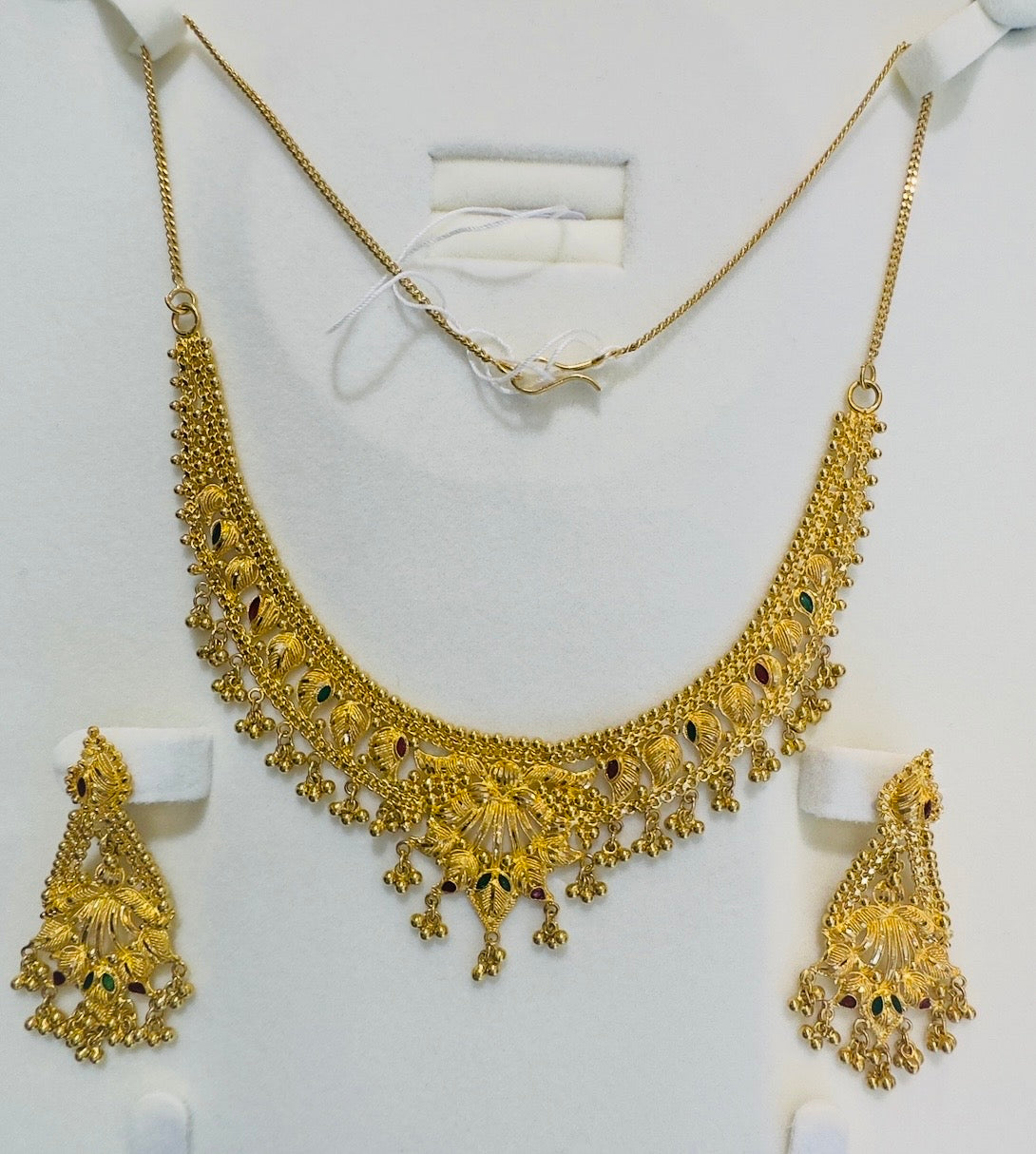 Clearance Sale on Gold Jewelry Collections