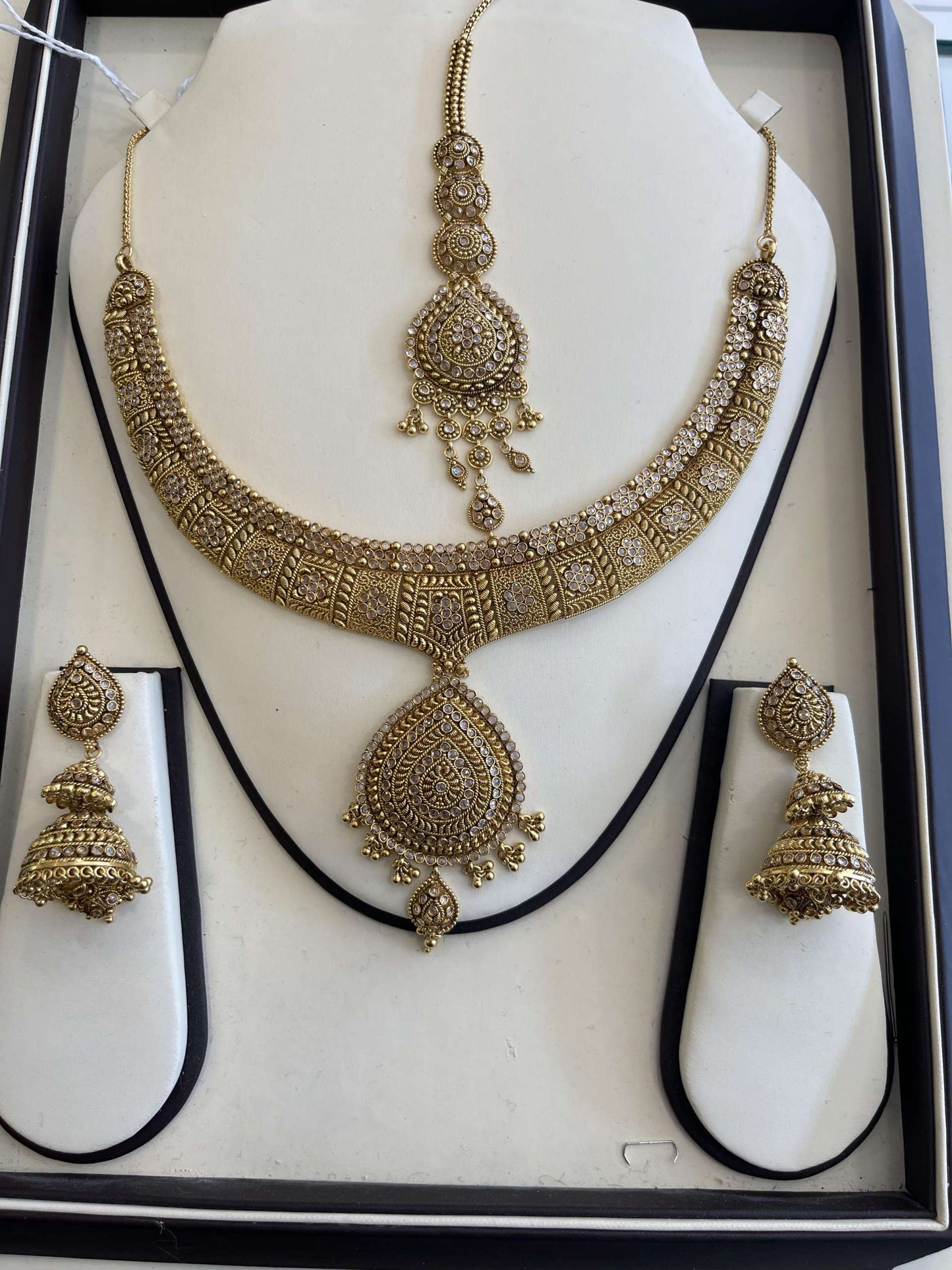 22ct Gold Designer Set