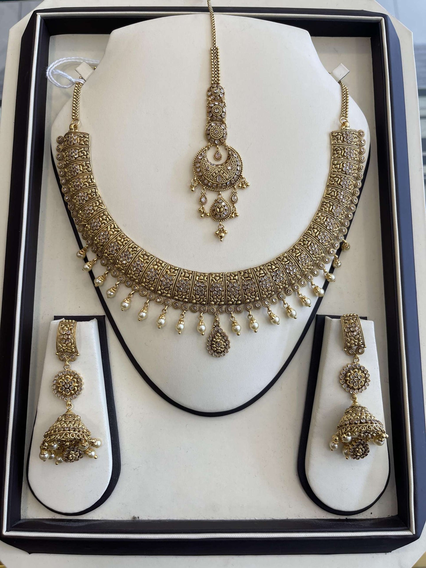 22ct Gold Designer Set