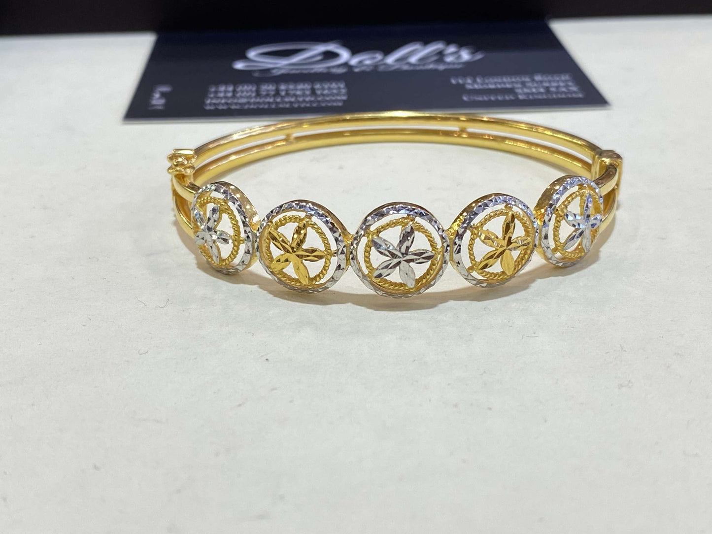 U Designer Bracelet 22ct Gold