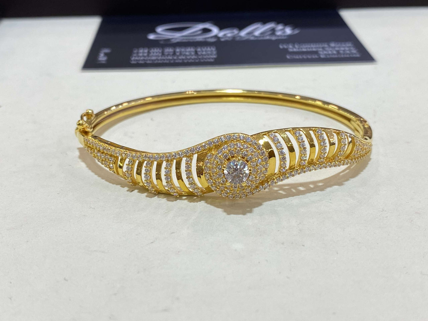 U Designer Bracelet 22ct Gold