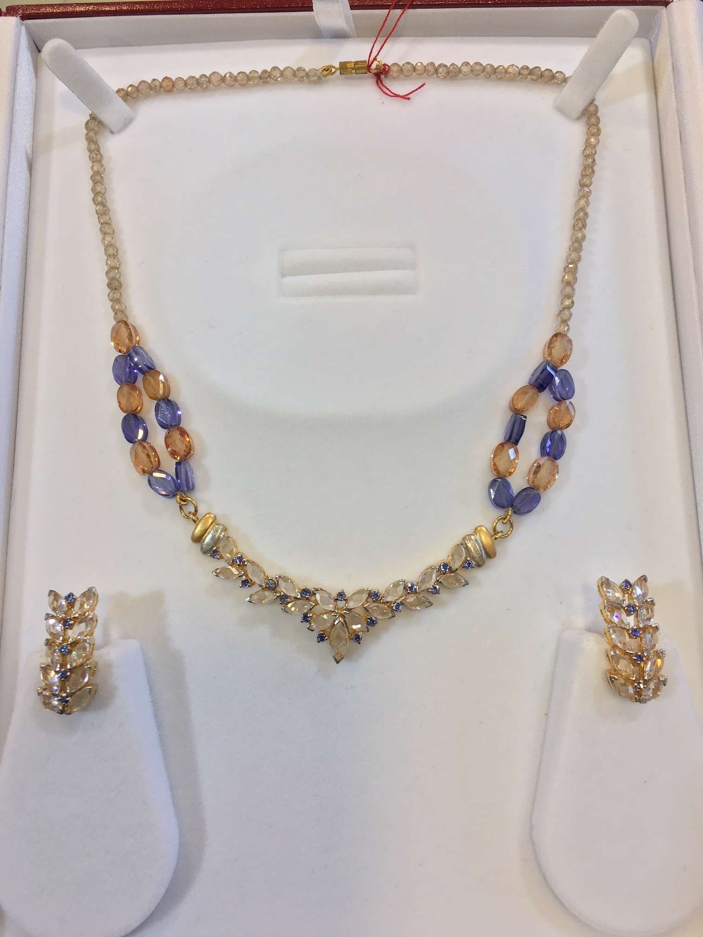 Necklace &amp; Earrings 22ct Gold Set