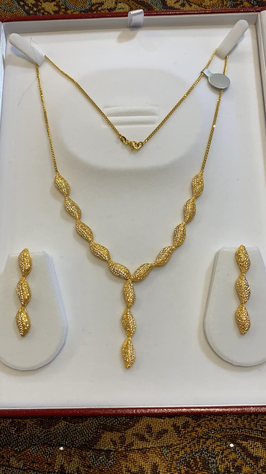 22ct Gold Turkish Designer Necklace set with American Diamonds
