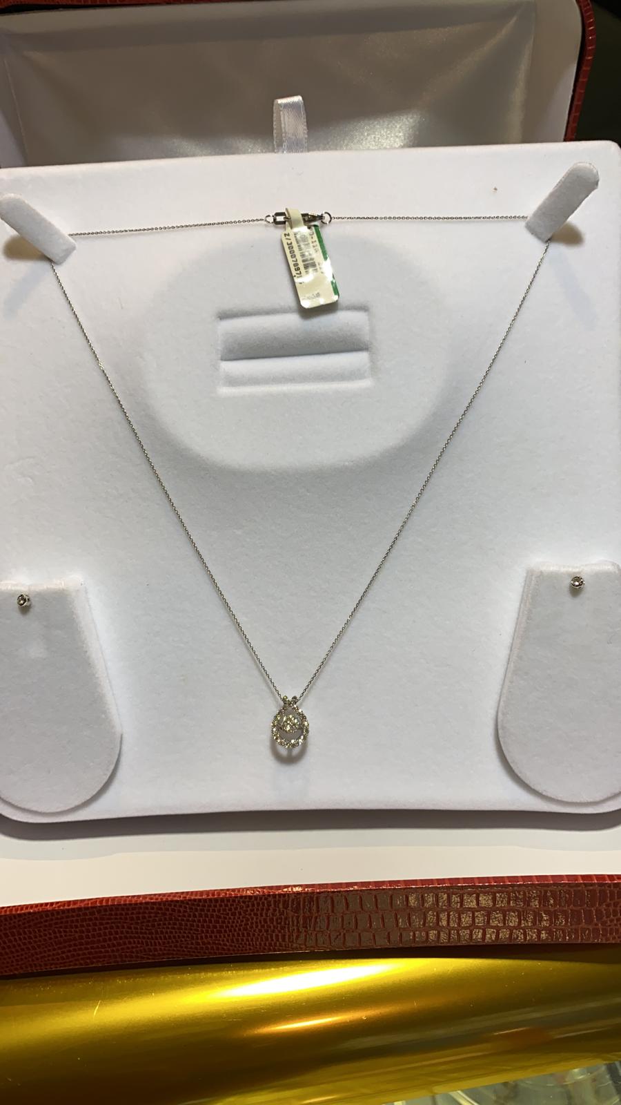 18ct White gold Pendent & tops with Diamonds weight 0.53ct Brilliant VS-SI quality