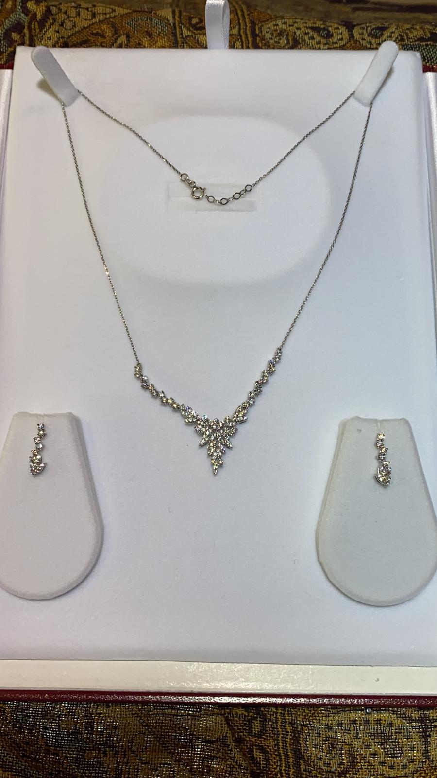 White Gold Set With American Diamonds