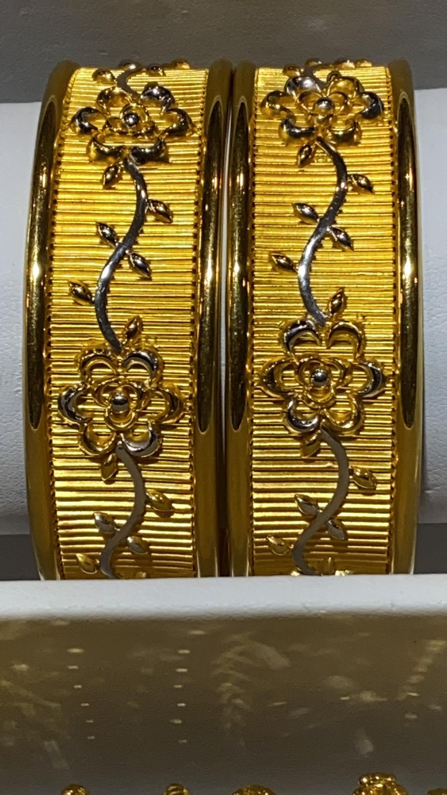 22ct Gold Bangles