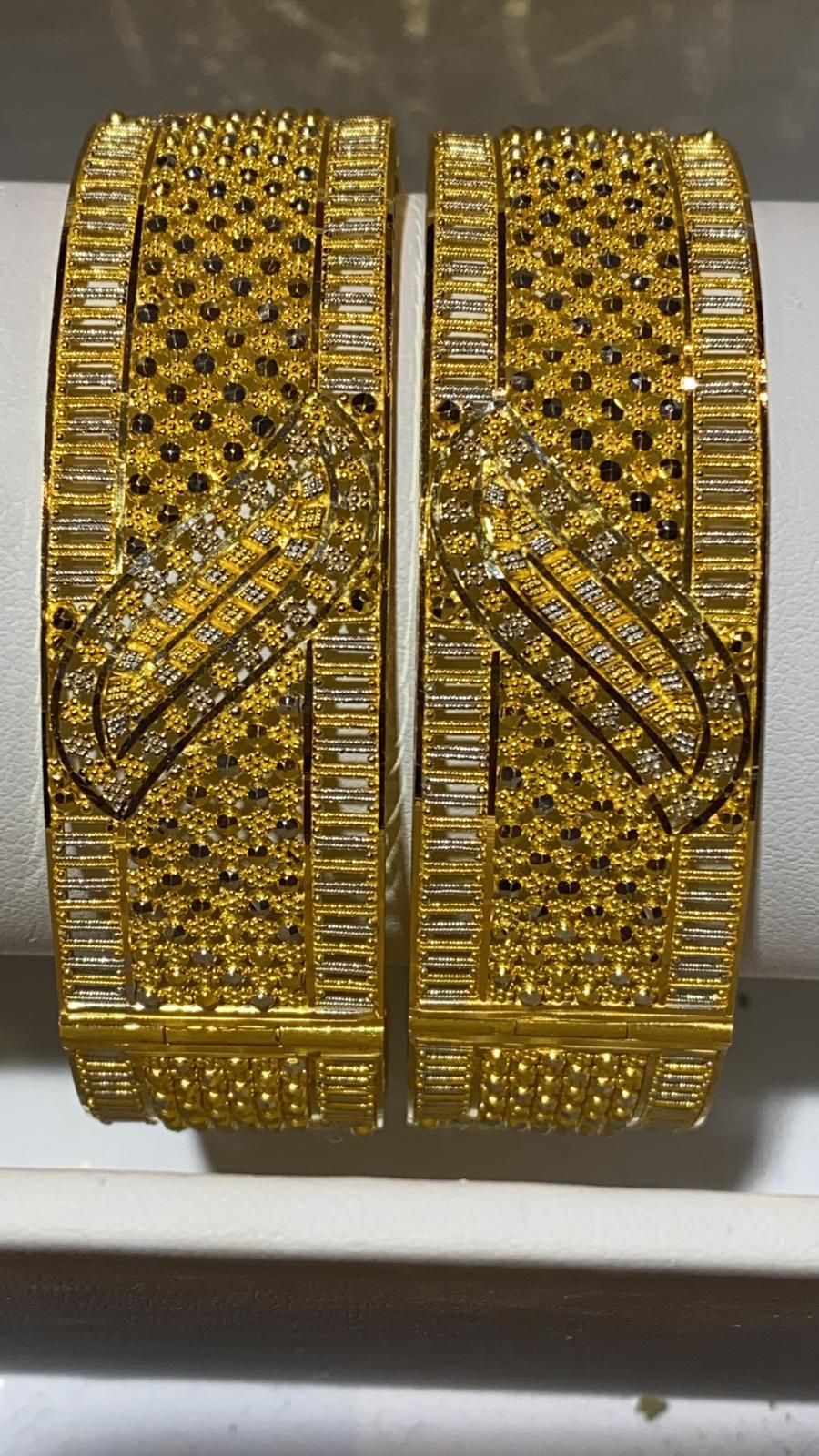 22ct Gold Bangles