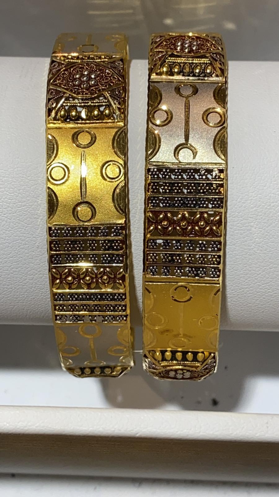 22ct Gold Bangles