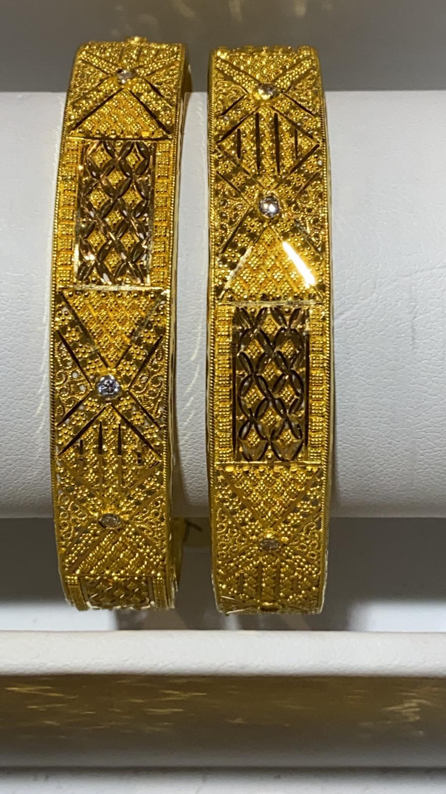22ct Gold Bangles