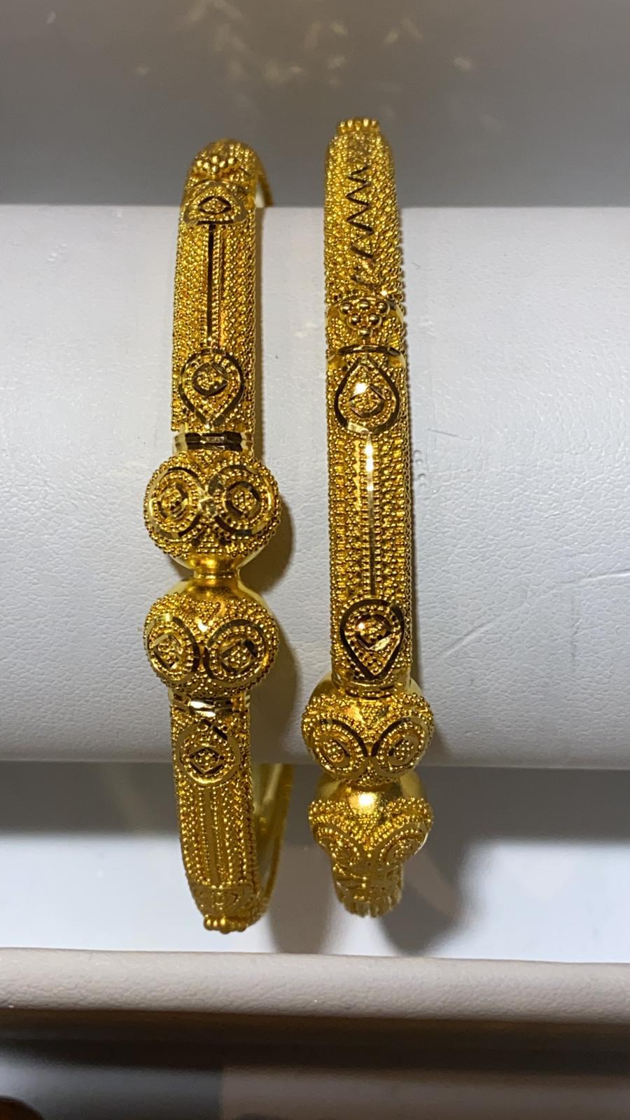 22ct Gold Bangles