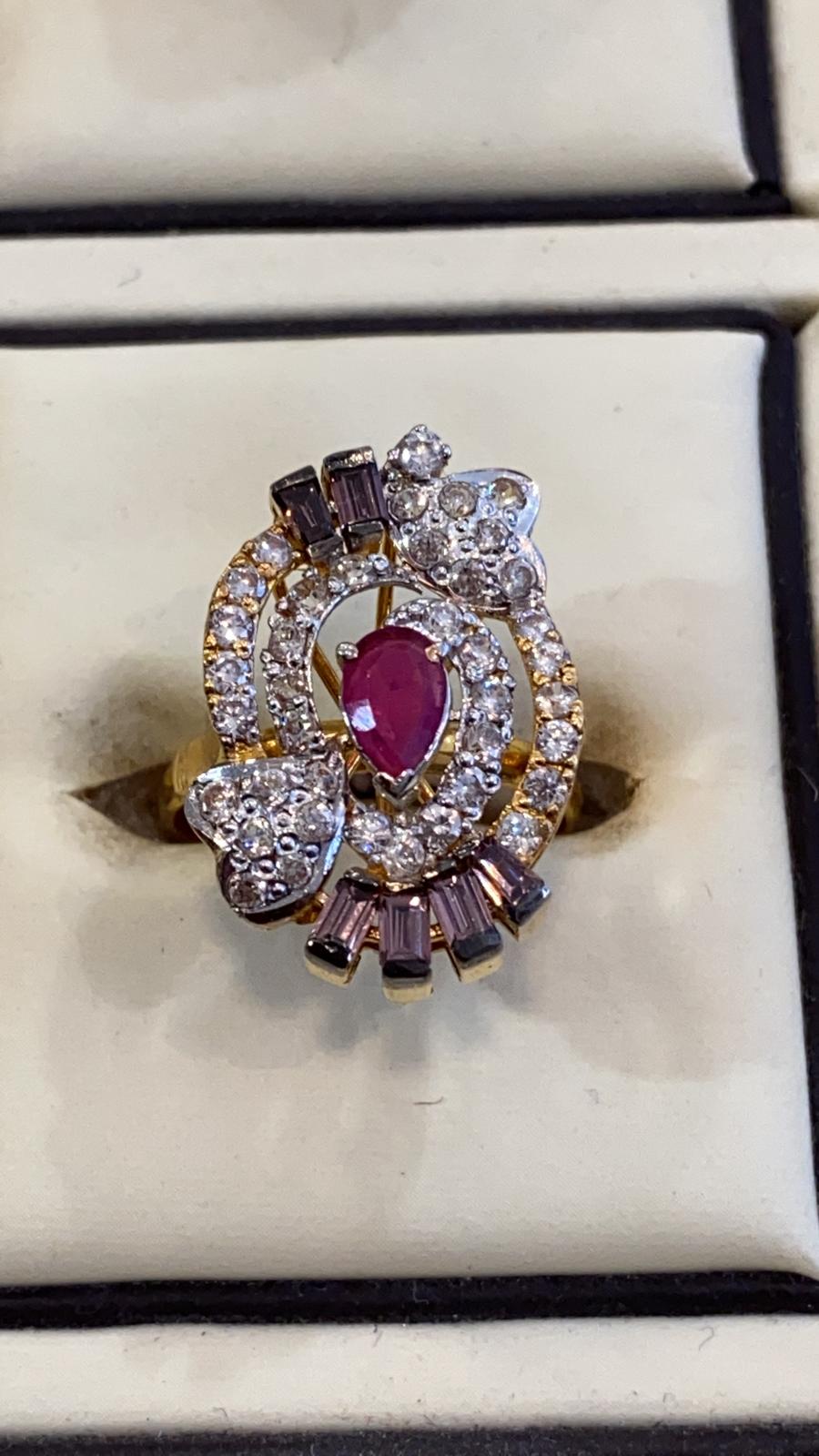 y22ct Gold Ring