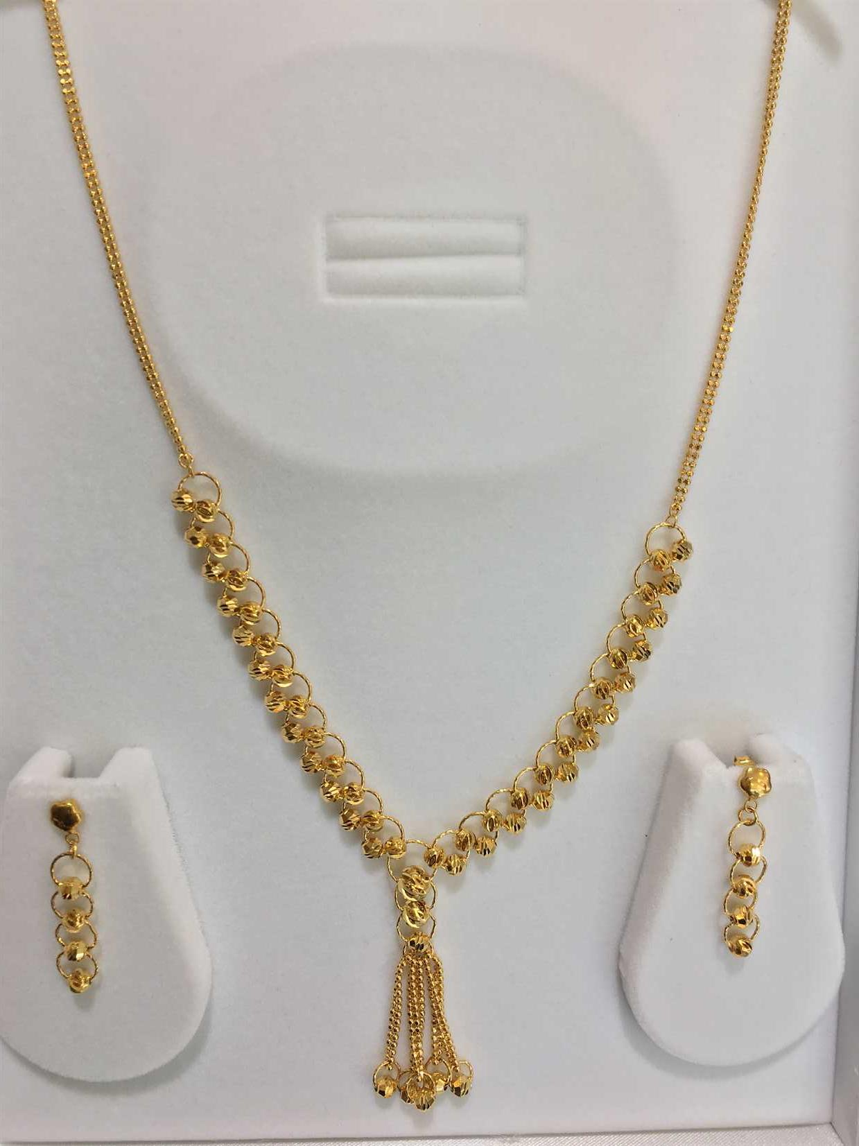 Necklace & Earrings 22ct Gold Set