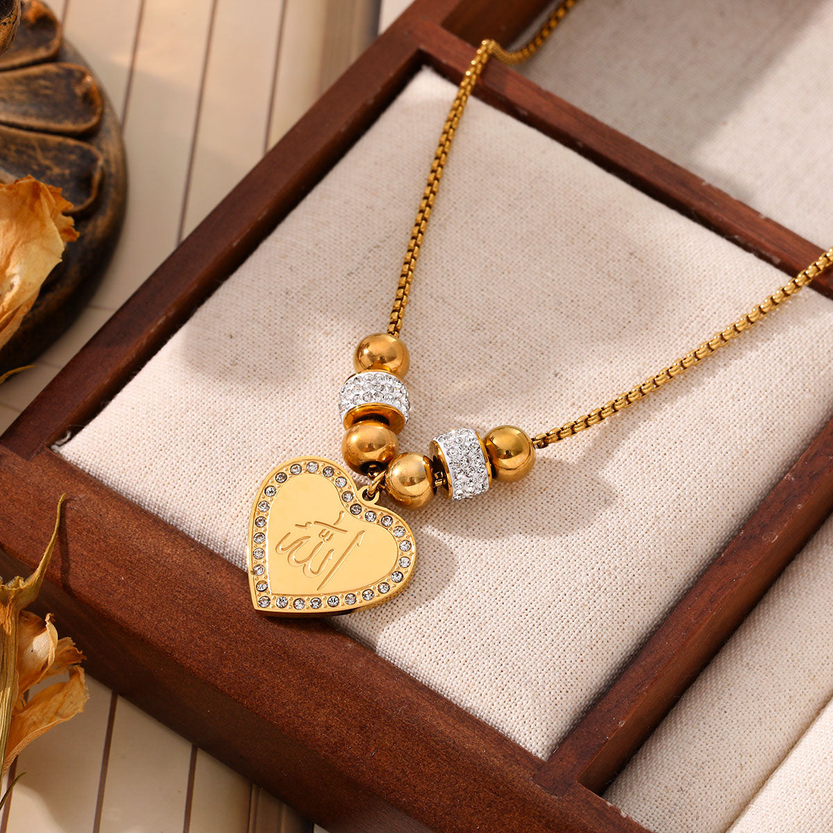 Alaisallah Bracelets & Pendants