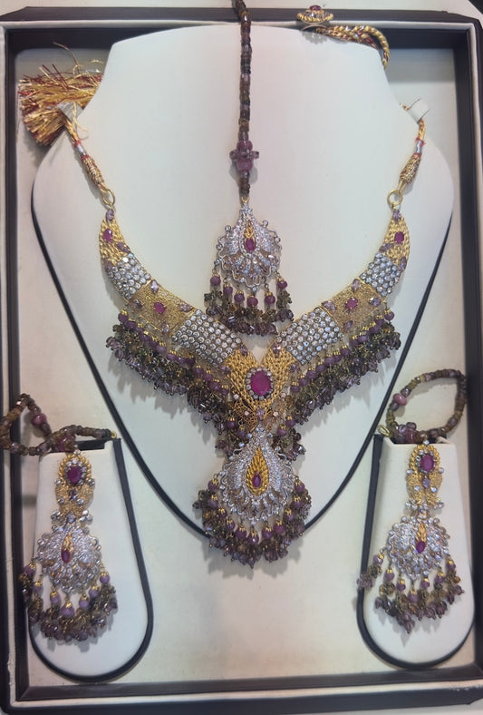 Clearance Sale on Gold Jewelry Collections