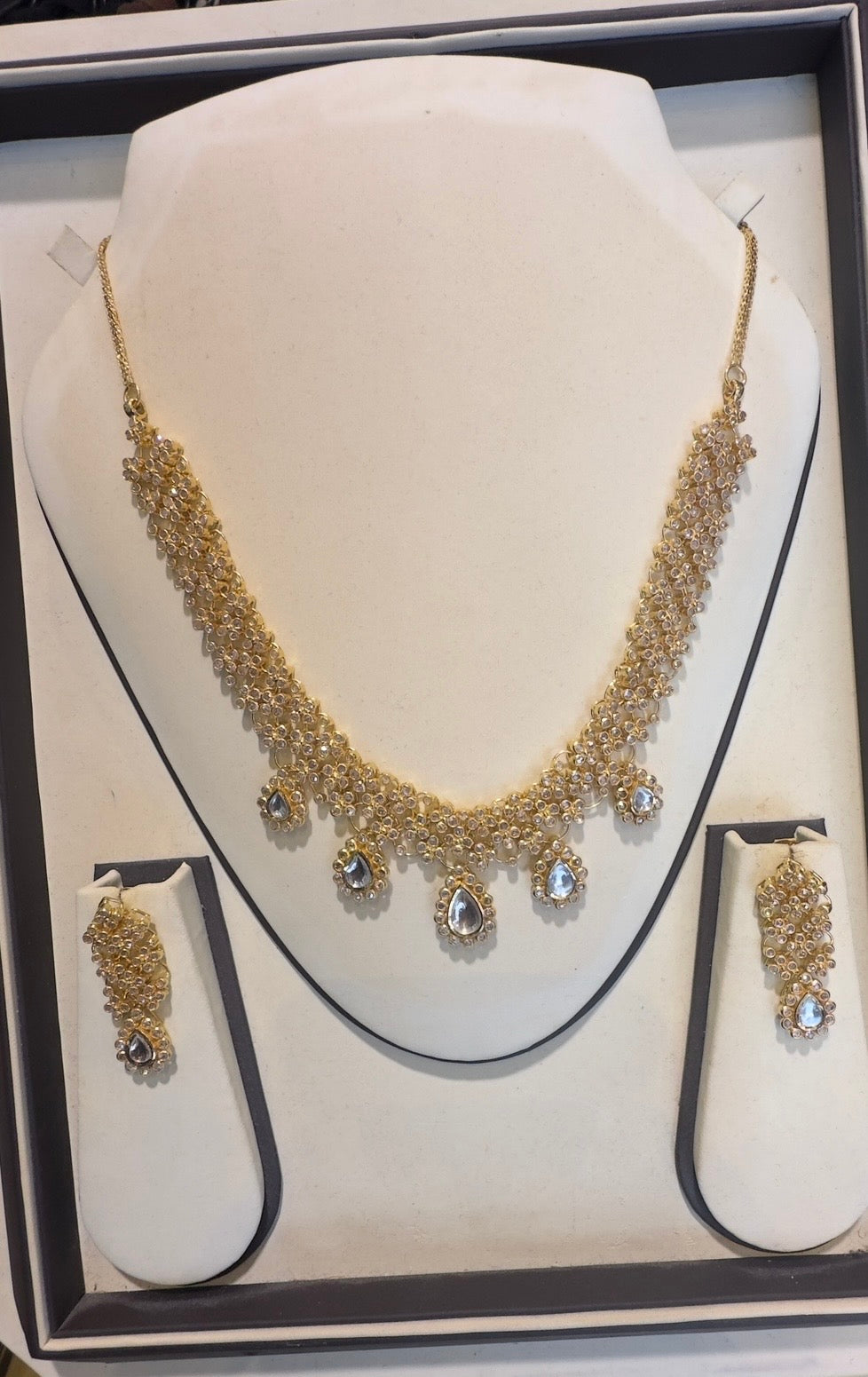 Clearance Sale on Gold Jewelry Collections