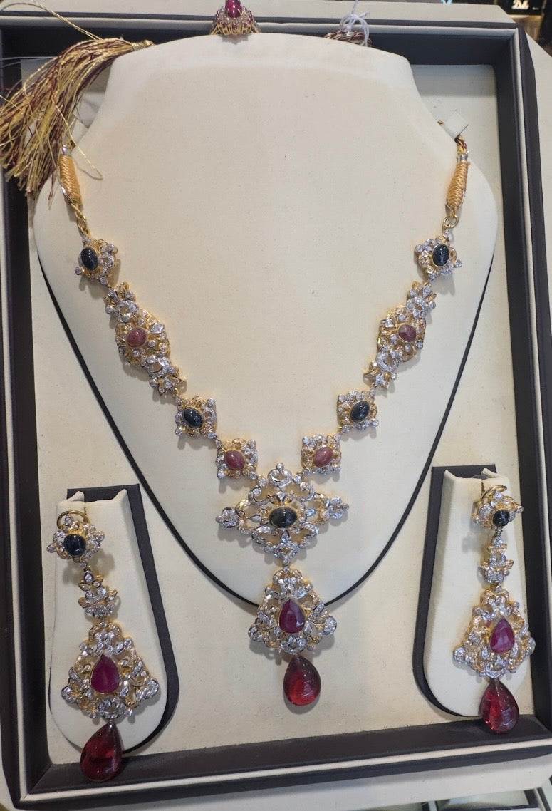 Clearance Sale on Gold Jewelry Collections