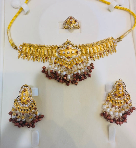 Clearance Sale on Gold Jewelry Collections