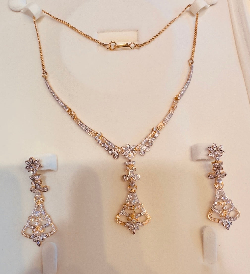 Clearance Sale on Gold Jewelry Collections