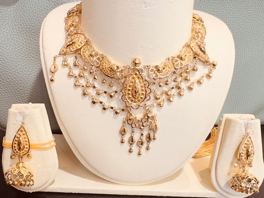 Clearance Sale on Gold Jewelry Collections