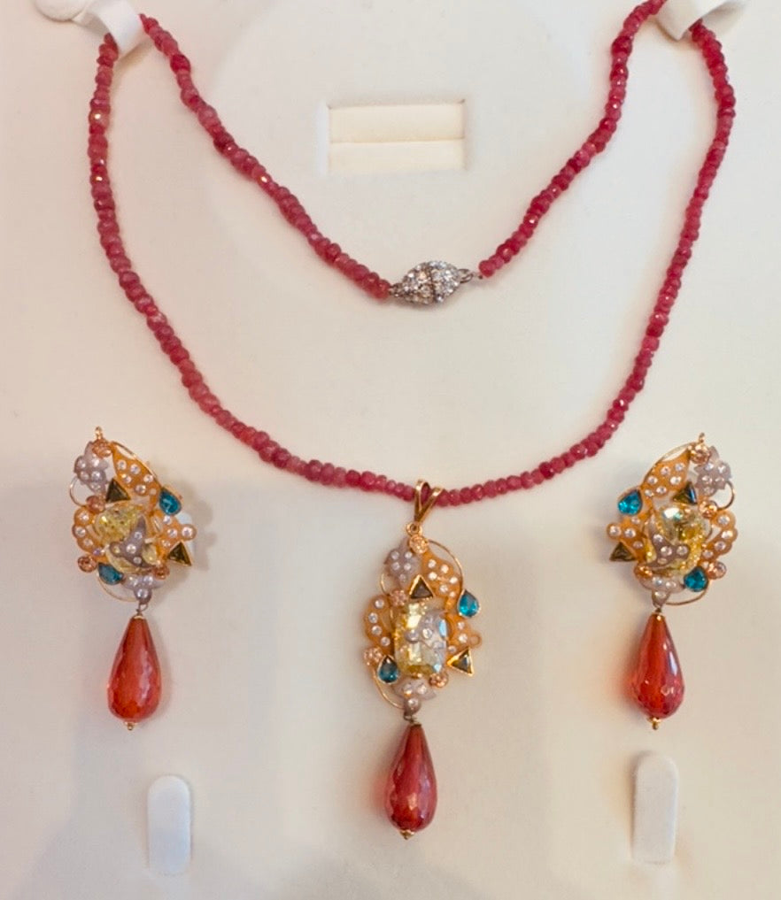 Clearance Sale on Gold Jewelry Collections