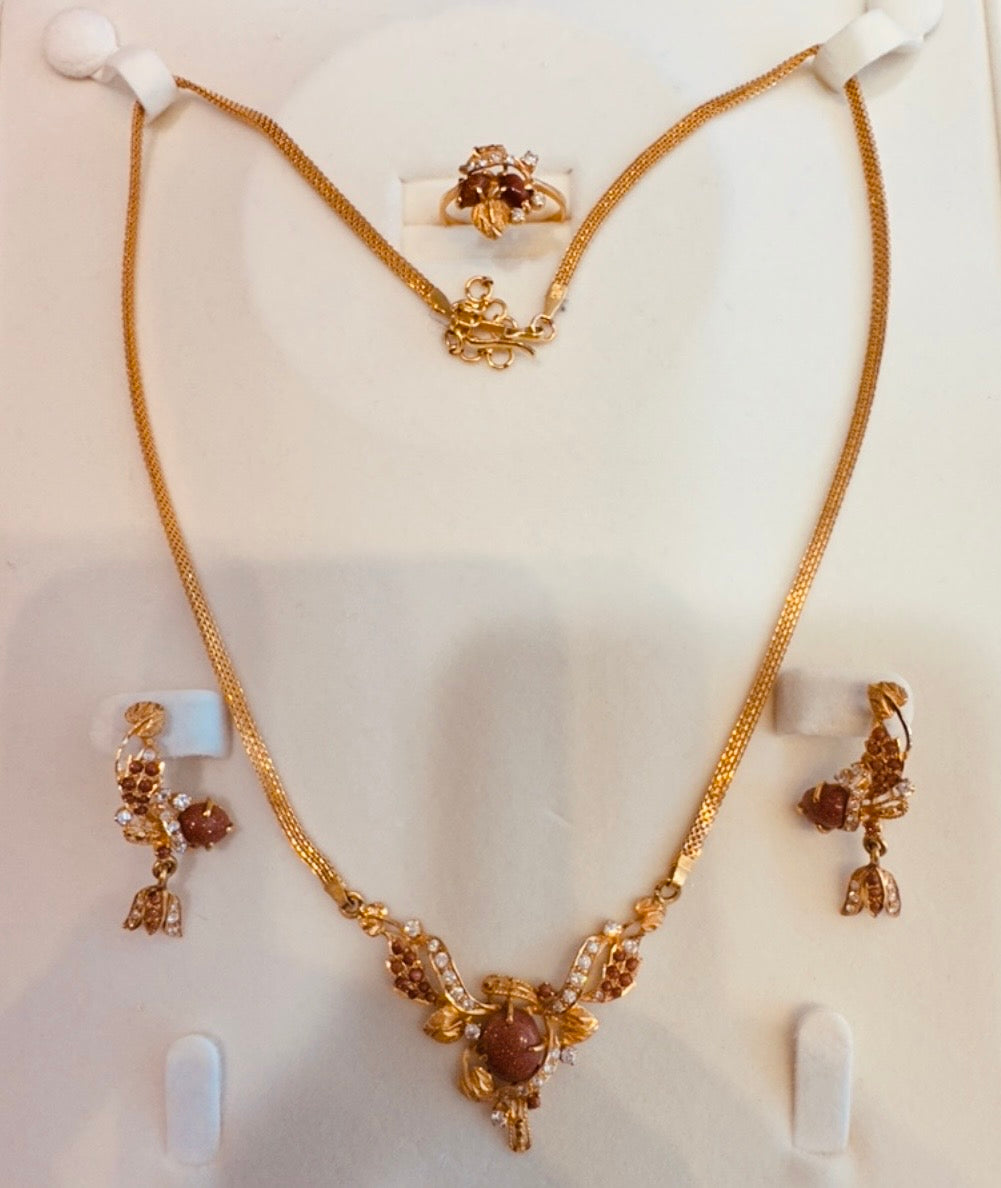 Clearance Sale on Gold Jewelry Collections