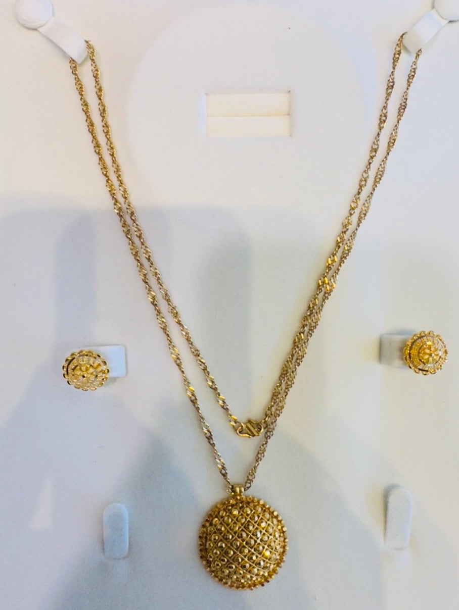 Clearance Sale on Gold Jewelry Collections