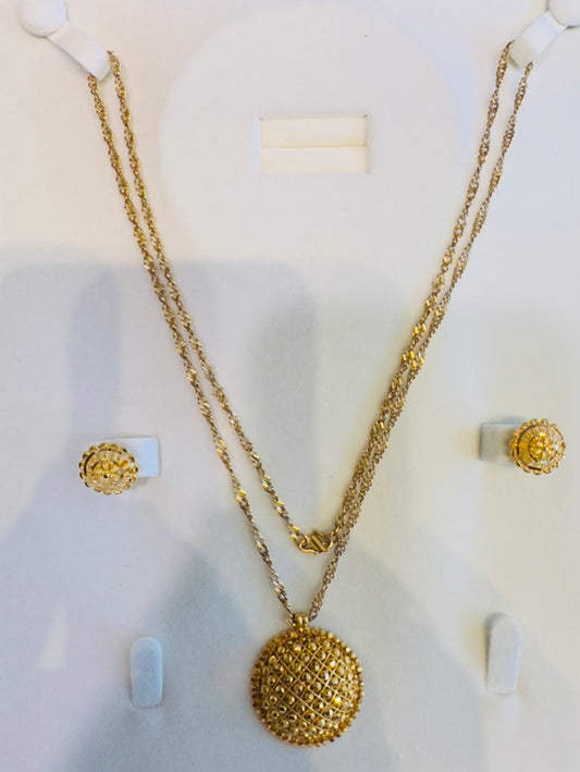 Clearance Sale on Gold Jewelry Collections