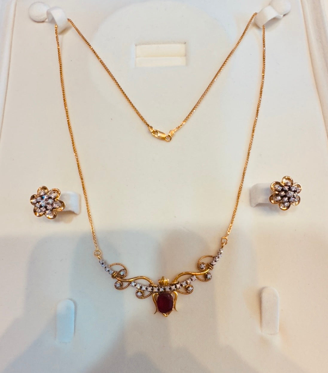 Clearance Sale on Gold Jewelry Collections