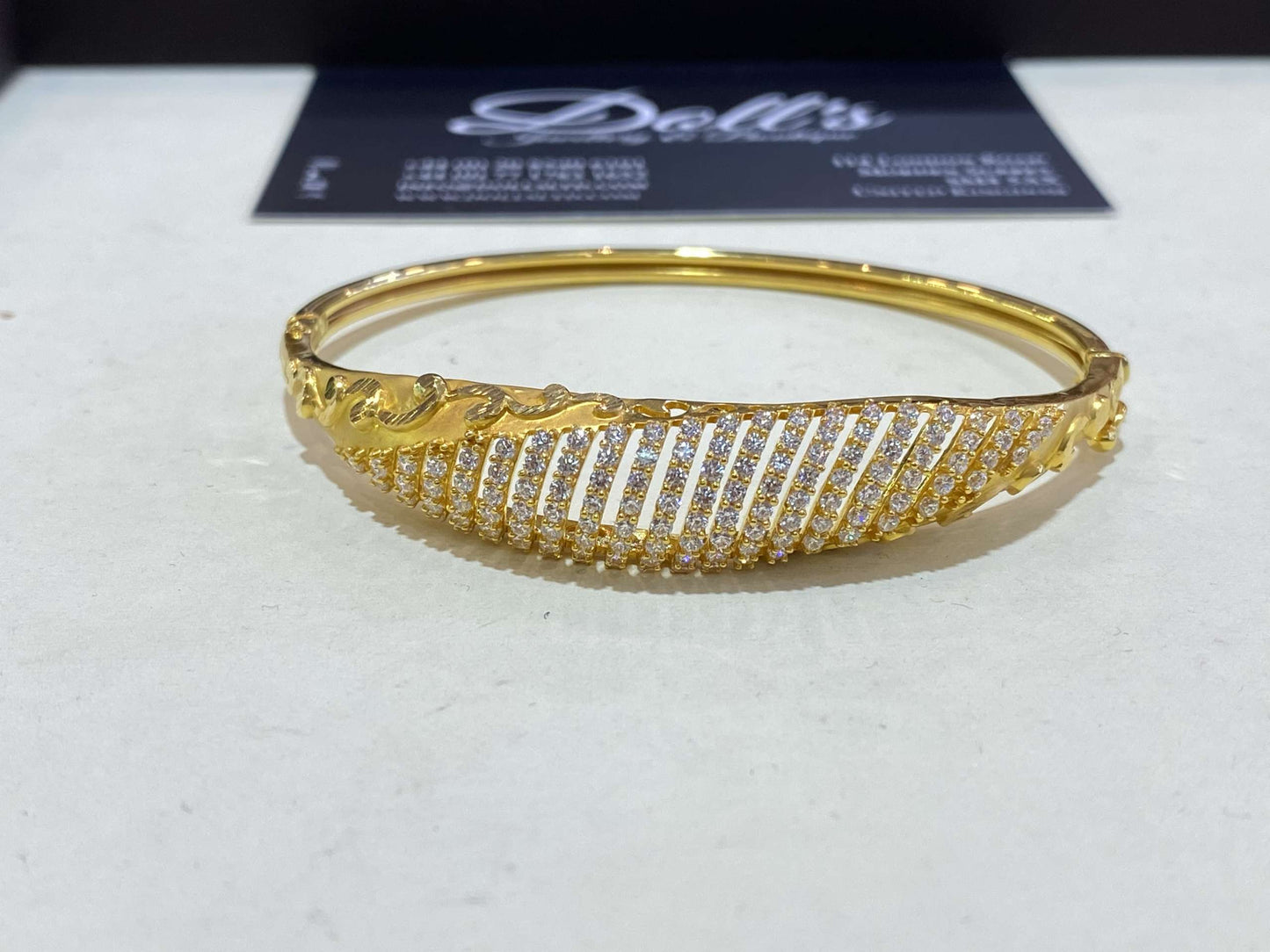 U Designer Bracelet 22ct Gold