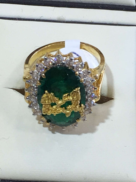 Alaisallah Green Oval Stone Ring