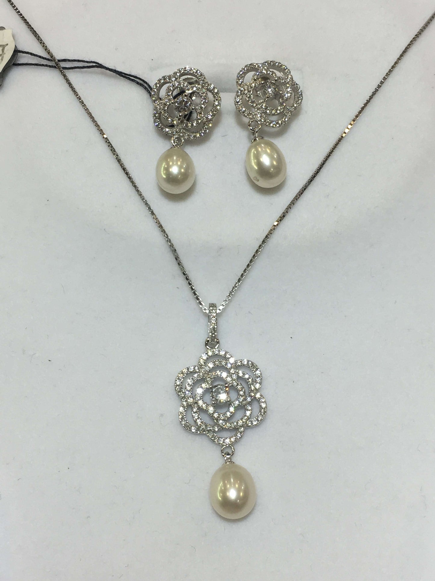 Italian Sterling Silver Necklace with Pearls