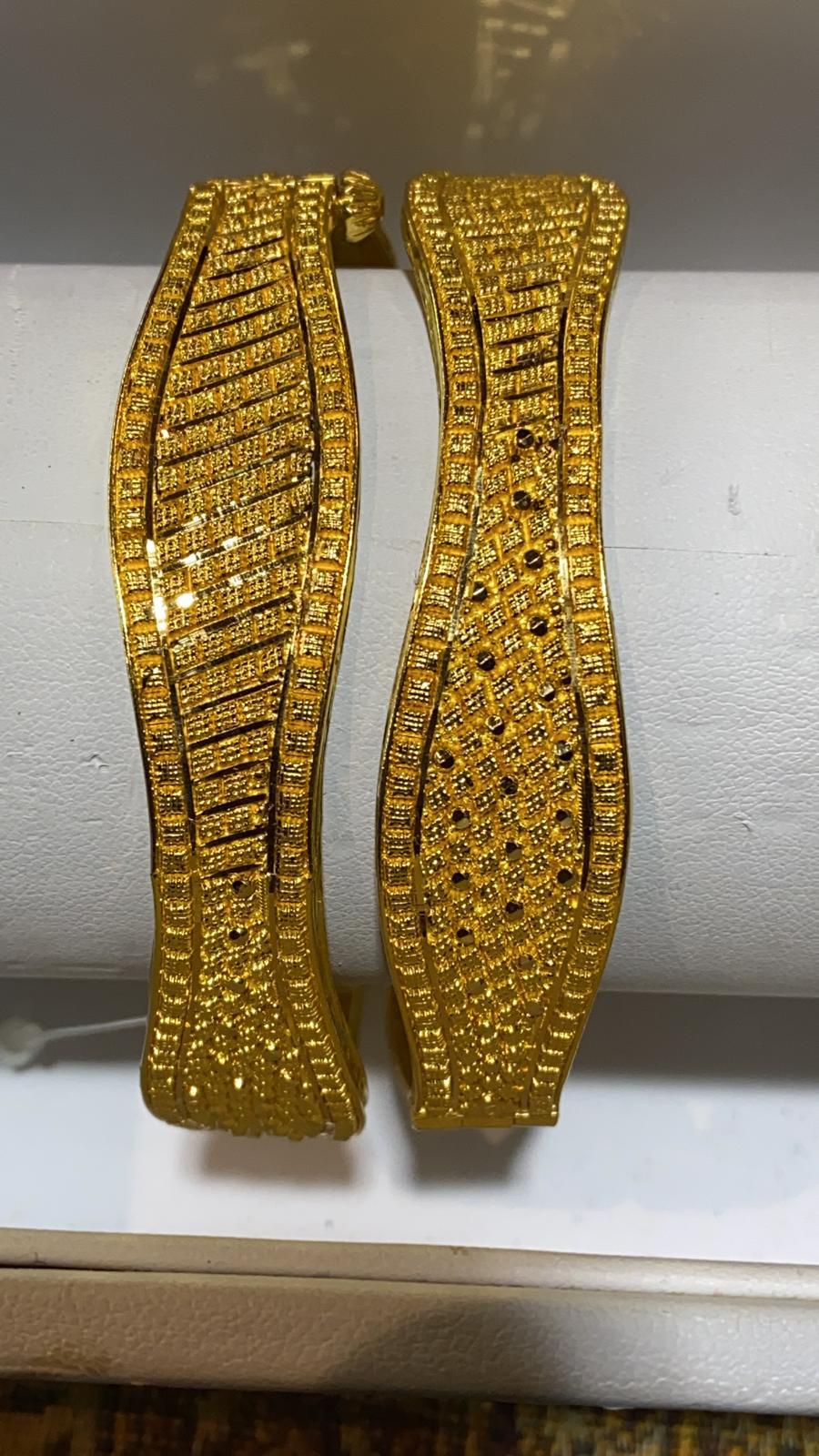 22ct Gold Bangles