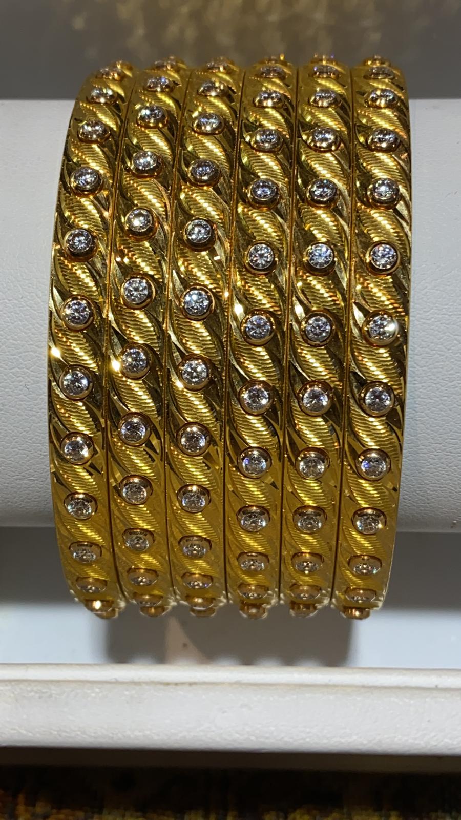 22ct Gold Bangles