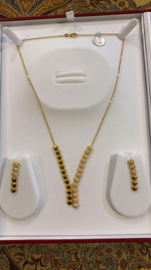 22ct Gold Turkish Designer Necklace only with American Diamonds